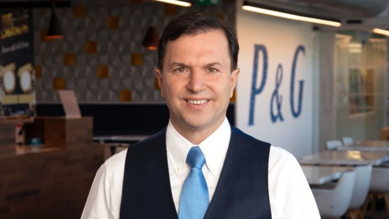 P&G’nin “Yıldız Anneler” projesi, Ömür Kurt imzasıyla ilham veren bir kitaba dönüştü