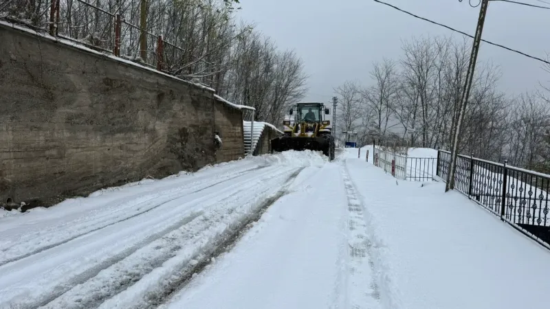 Trabzon’un 168 mahallesine ulaşım kapandı Trabzon’un 168 mahallesine ulaşım kapandı