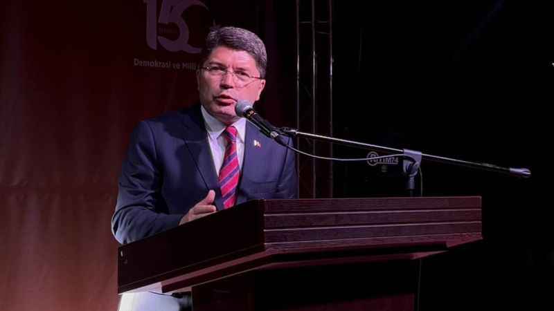 Bakan Tunç: "İsrail, insanlık suçuna son vermelidir"