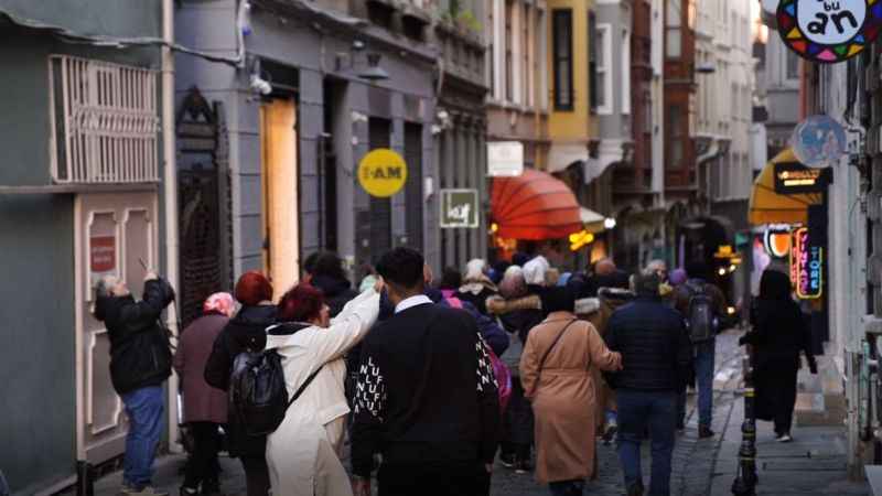 Tuzlalıların rotası Galata Kulesi ve İstiklal Caddesi'ydi Tuzlalıların rotası Galata Kulesi ve İstiklal Caddesi'ydi