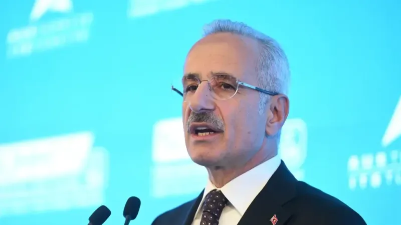 Ulaştırma ve Altyapı Bakanı Uraloğlu: "Uygulama Tabanlı Taksi Taşımacılığı Sistemi’ni onaylayacağız"