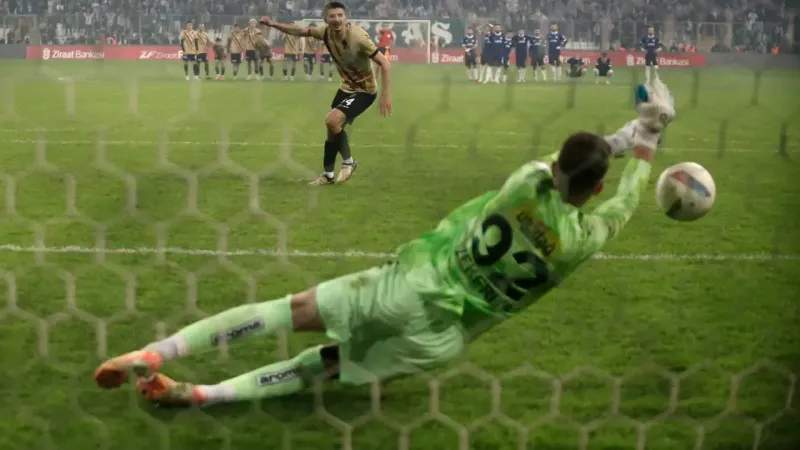 Vanspor Bursaspor’u penaltılarla eledi Vanspor Bursaspor’u penaltılarla eledi