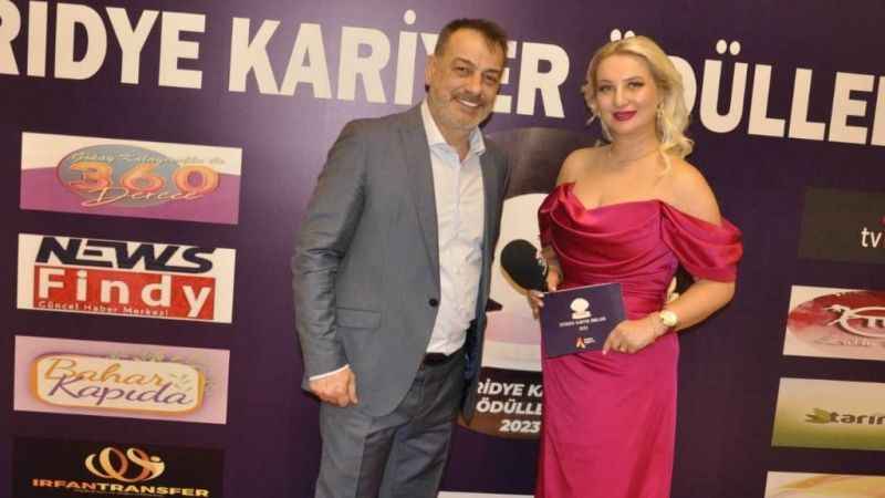 İstiridye Kariyer Ödülleri muhteşem gece ile sahiplerini buldu İstiridye Kariyer Ödülleri muhteşem gece ile sahiplerini buldu