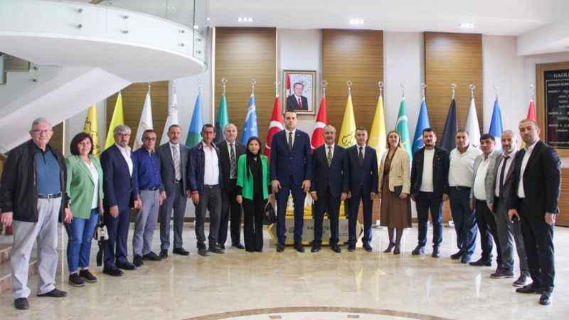 Erkılınç: “Deprem bölgesindeki basınımızı yalnız bırakmayacağız” Erkılınç: “Deprem bölgesindeki basınımızı yalnız bırakmayacağız”