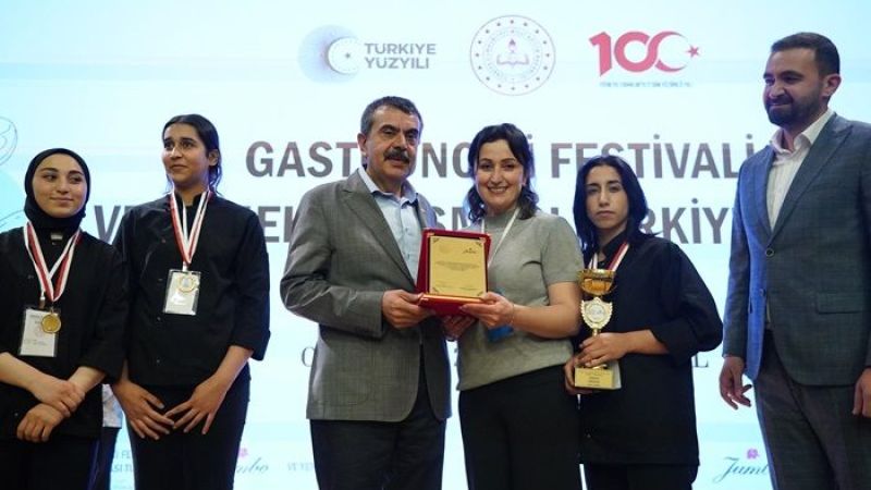 MEB Gastronomi Festivali Ve Yemek Yarismasi 'nın ödülleri sahiplerini buldu 