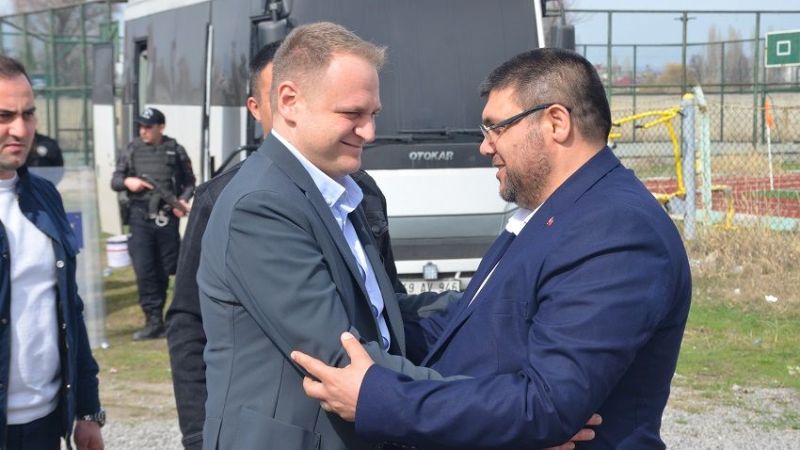 Bulanıklı Yazar Hekimoğlu Süleyman Özcan 'Baba Ocağında' bayramı geçirdi 