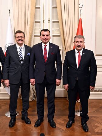 Büyük Birlik Partisi İş Dünyası ile bir araya geldi Büyük Birlik Partisi İş Dünyası ile bir araya geldi