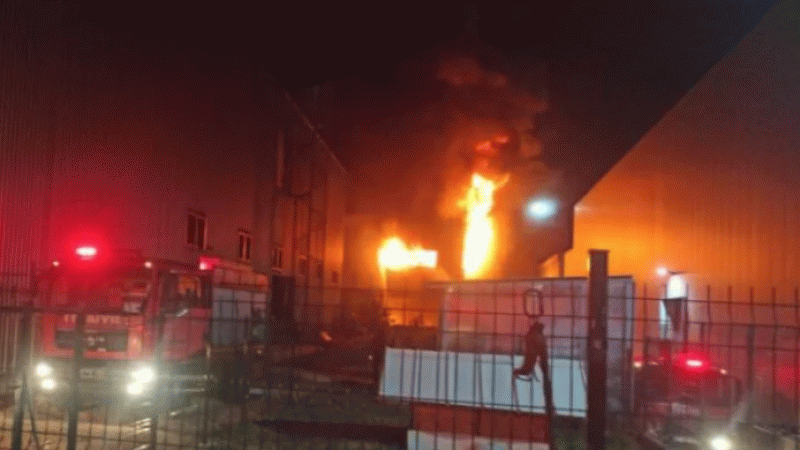 Bursa’da kauçuk fabrikasında korkutan yangın Bursa’da kauçuk fabrikasında korkutan yangın