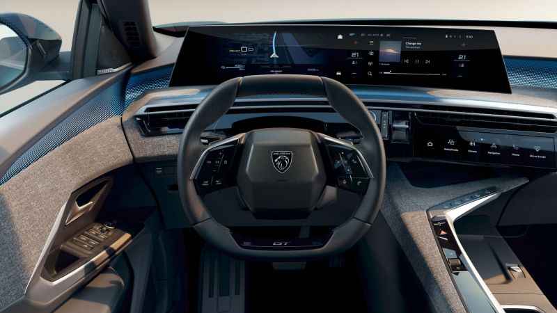 Kamuflajlı yeni Peugeot 3008 yollarda! Kamuflajlı yeni Peugeot 3008 yollarda!