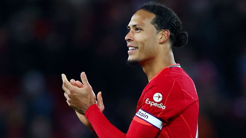 Süper Lig devinden Dijk’e kanca!