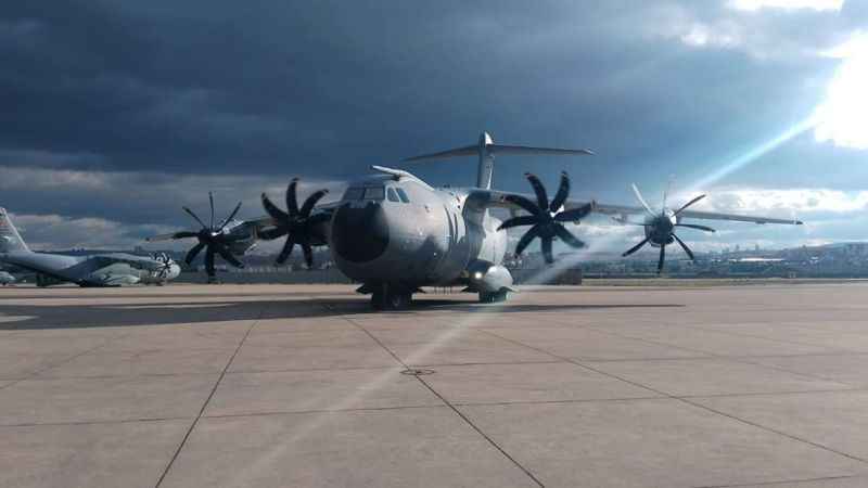 Gazzeli 61 hasta ve 49 refakatçiyi taşıyan uçak Türkiye’ye ulaştı