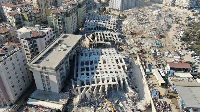 Yüzlerce kişiye mezar olan Rönesans Rezidans’ın mühendisi tutuklandı Yüzlerce kişiye mezar olan Rönesans Rezidans’ın mühendisi tutuklandı