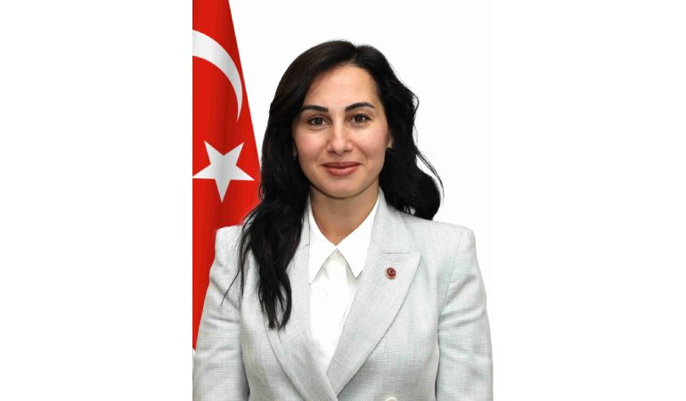 Beykoz Belediye Başkan Vekili Özlem Gürzel CHP'den İstifa Etti