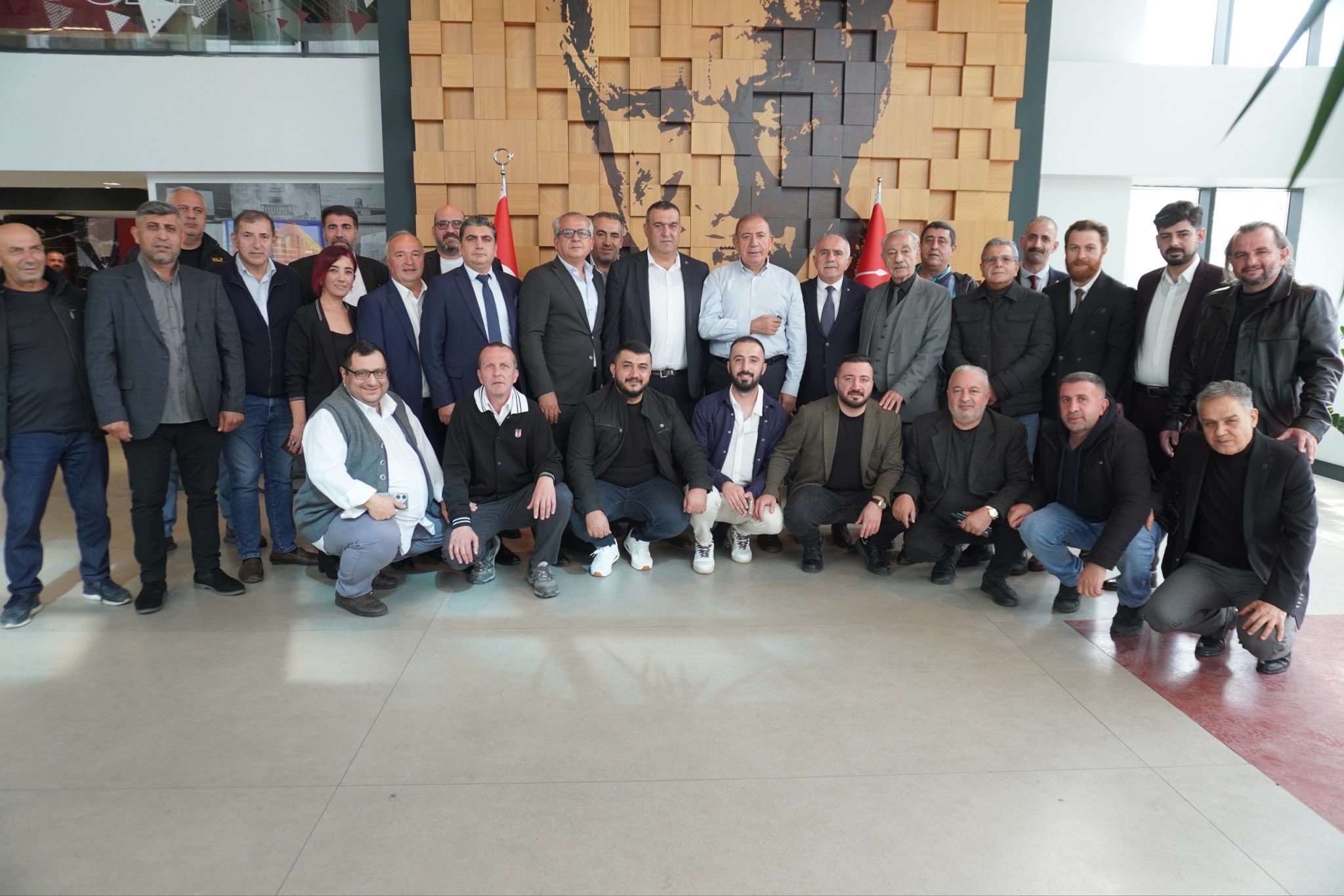 İstanbul’da Gürsel Tekin’e destek ziyareti