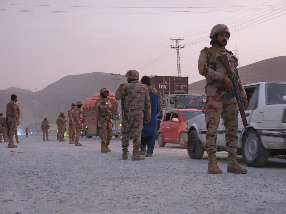 Pakistan - Afganistan yeniden İstanbul'da barış masasına oturuyor