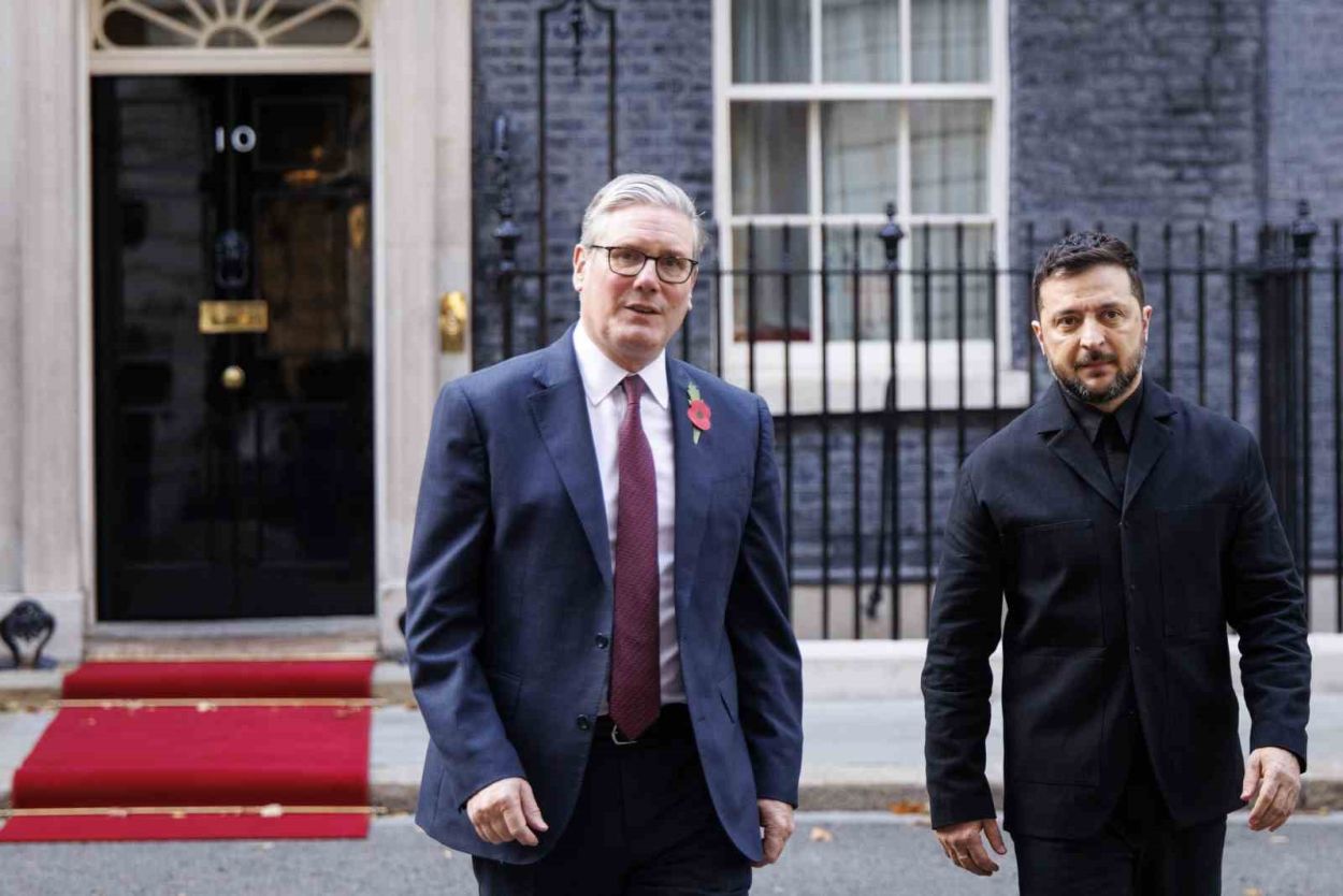 Zelenskiy: "Tüm Rus petrol şirketlerinin dünya pazarına erişimi kesilmeli"