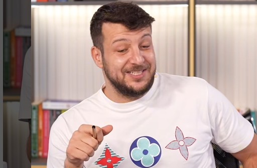 Eski futbolcu Batuhan Karadeniz hakkında kırmızı bülten kararı