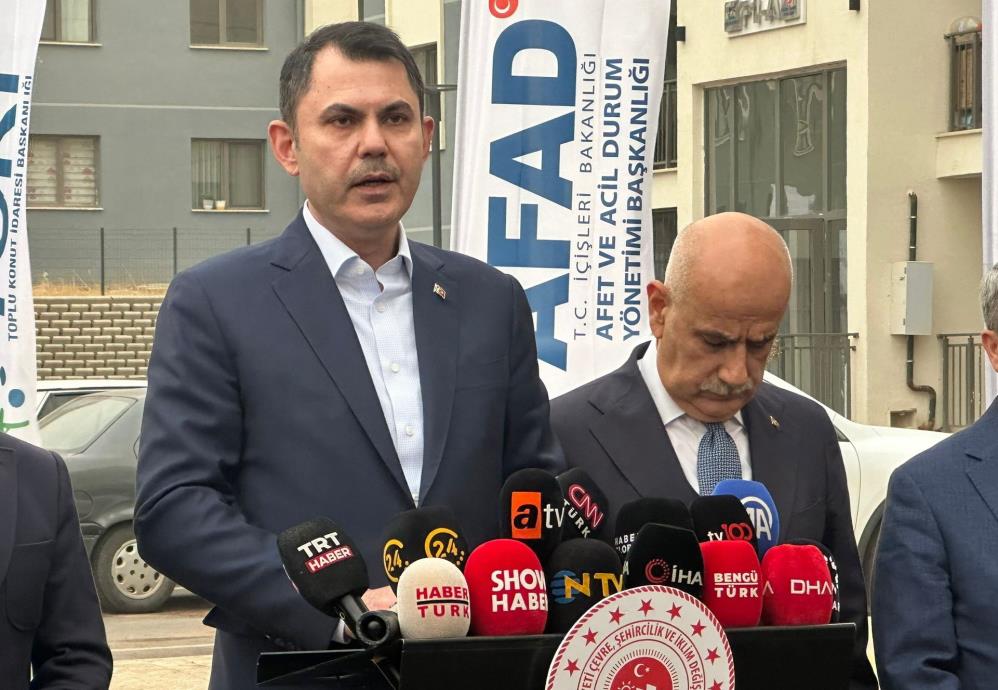 Murat Kurum: Yıl sonuna kadar 453 bin konutu teslim edeceğiz