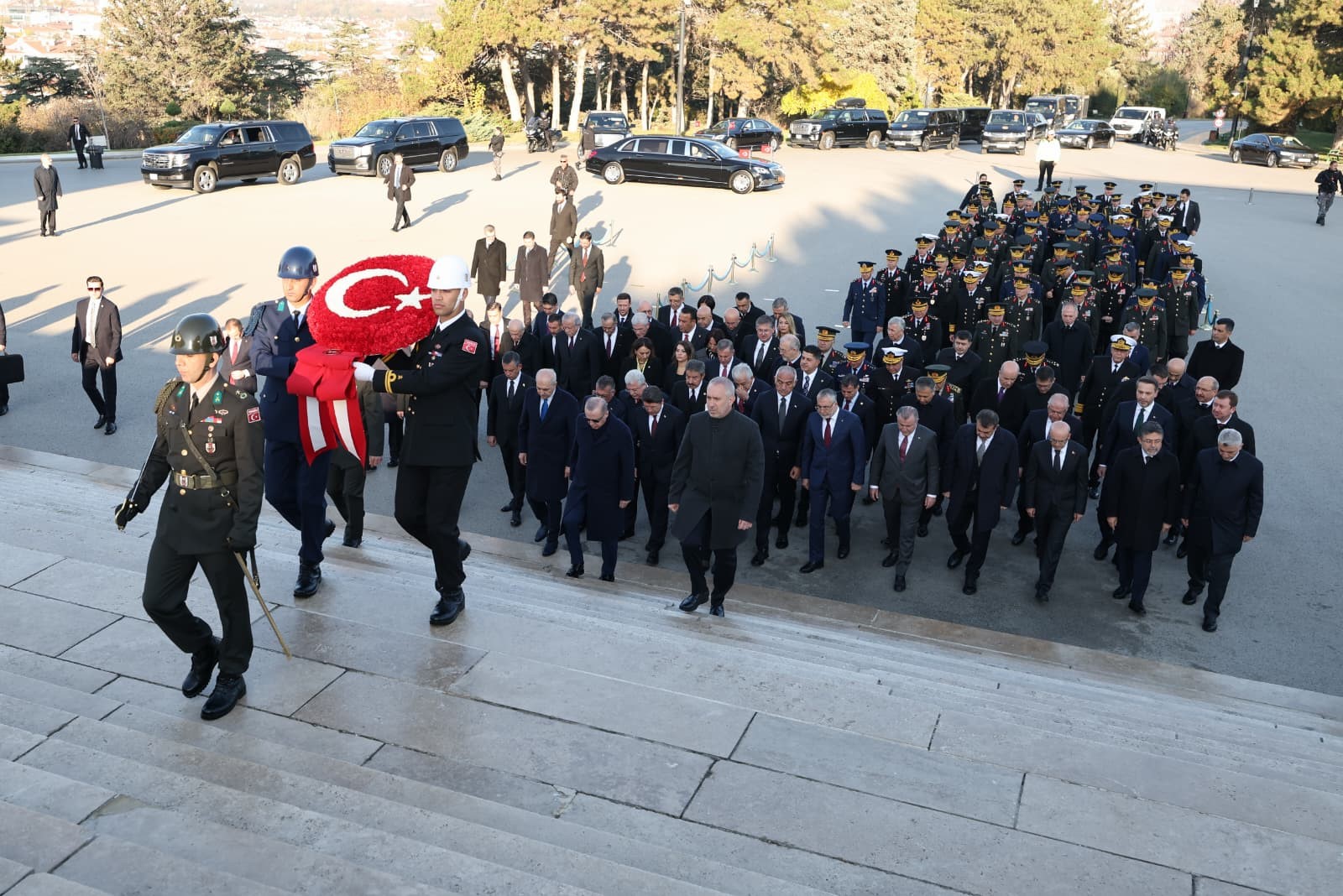 Türkiye Tek Yürek: Anıtkabir'de Ata'ya Minnet Töreni