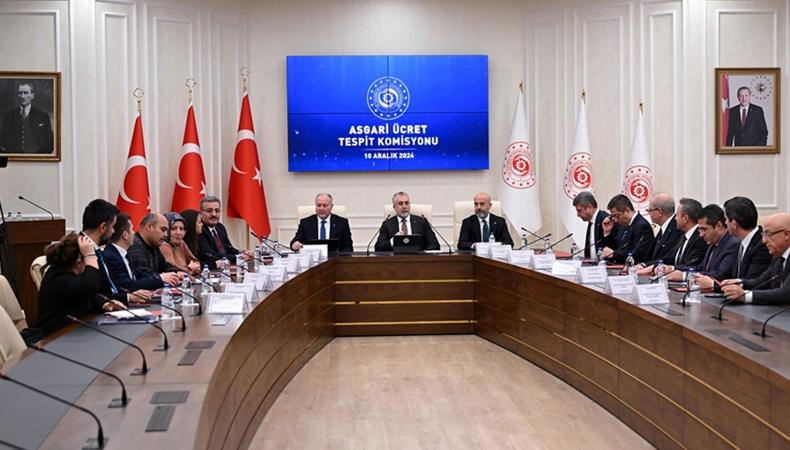 Asgari ücrette beklenti netleşiyor: “Yüzde 30’un üzerine çıkması çok zor”