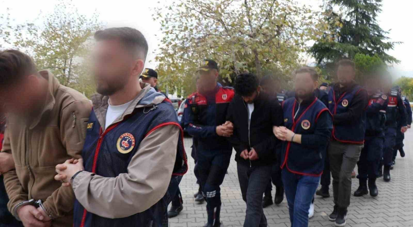 Fabrikalara dadanan suç örgütü kasaları spiral makinesiyle patlatt