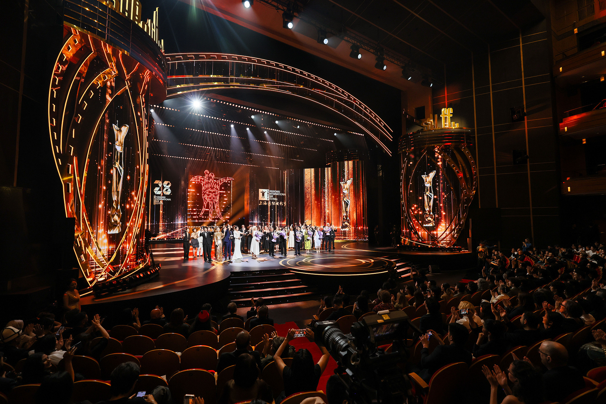 28. Shanghai Film Festivali'nde Altın Kadeh ödülleri sahiplerini buldu 28. Shanghai Film Festivali'nde Altın Kadeh ödülleri sahiplerini buldu