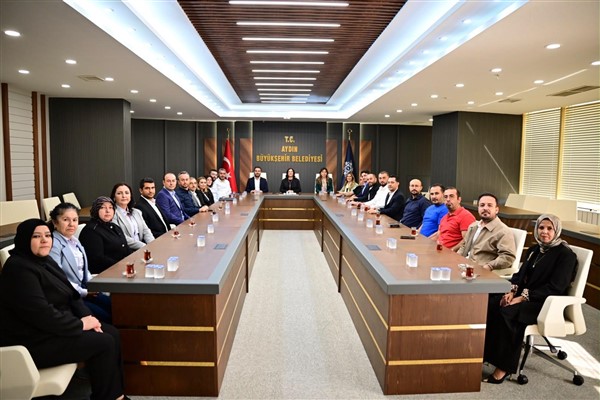AK Parti Nazilli heyetinden Çerçioğlu’na ziyaret AK Parti Nazilli heyetinden Çerçioğlu’na ziyaret