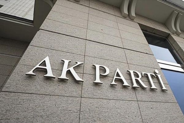 AK Parti Tunceli'de 4 ilçe başkanı istifa etti