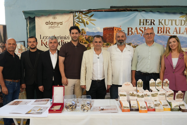 Alanya Keçiboynuzu Hasat Şenliği ikinci kez düzenlendi