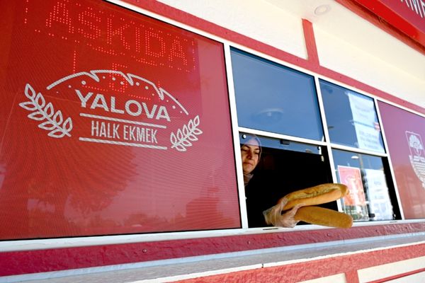 Askıda Ekmek uygulaması Yalova’da dayanışmayı büyütüyor Askıda Ekmek uygulaması Yalova’da dayanışmayı büyütüyor