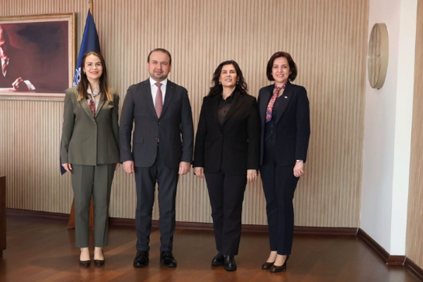 Aydın’da sağlık yöneticilerinden Başkan Çerçioğlu’na ziyaret Aydın’da sağlık yöneticilerinden Başkan Çerçioğlu’na ziyaret