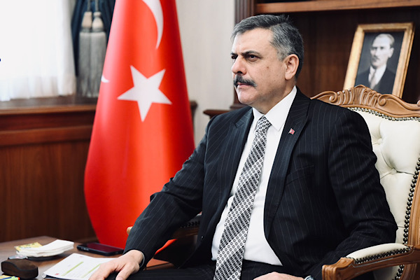 Bakan Çiftçi Ankara’da esnaf ve vatandaşlarla bir araya geldi Bakan Çiftçi Ankara’da esnaf ve vatandaşlarla bir araya geldi
