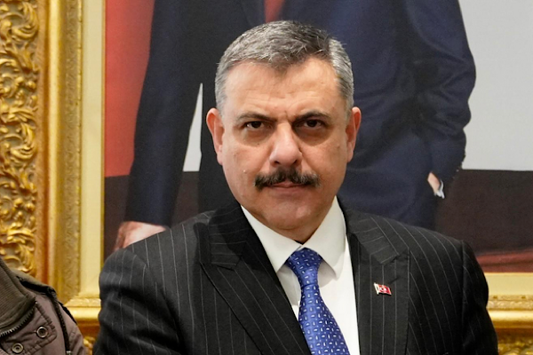 Bakan Çiftçi, Türk İdareciler Derneği’ni ziyaret etti