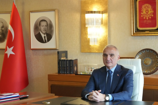 Bakan Ersoy: Kütahya’nın kültür ve turizmine 612 milyon lira yatırım yaptık Bakan Ersoy: Kütahya’nın kültür ve turizmine 612 milyon lira yatırım yaptık