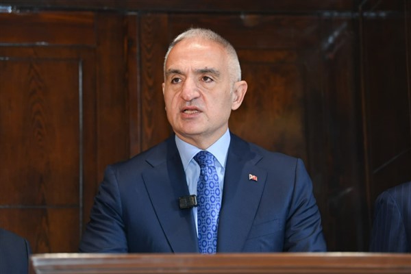 Bakan Ersoy, Prof. Dr. İhsan Fazlıoğlu’nu ağırladı Bakan Ersoy, Prof. Dr. İhsan Fazlıoğlu’nu ağırladı