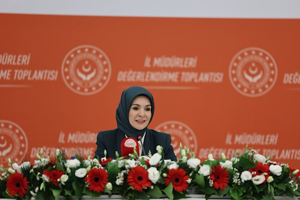Bakan Göktaş: Teşkilatımızla her haneye dokunmaya devam edeceğiz Bakan Göktaş: Teşkilatımızla her haneye dokunmaya devam edeceğiz