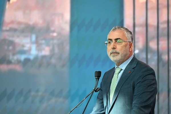 Bakan Işıkhan: Çalışma hayatı ve istihdam politikalarını değerlendirdik Bakan Işıkhan: Çalışma hayatı ve istihdam politikalarını değerlendirdik