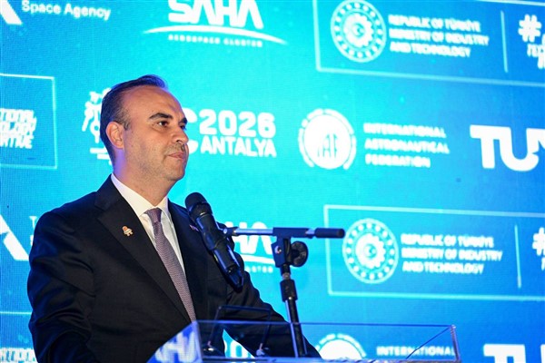 Bakan Kacır'dan IAC 2026 daveti: Antalya uzay ekosisteminin buluşma noktası olacak