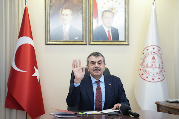 Bakan Tekin’den 29 Ekim Cumhuriyet Bayramı mesajı