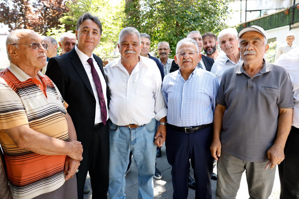 Başkan Büyükkılıç, Develi'deki Elbiz Parkı yenileme çalışmalarını inceledi