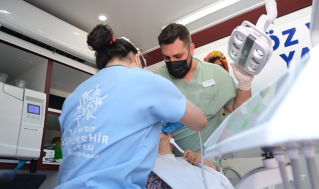 Başkan Çerçioğlu Ağız ve Diş Sağlığı Hizmetlerini Efeler, Didim ve İncirliova'da Vatandaşlarla Buluşturdu