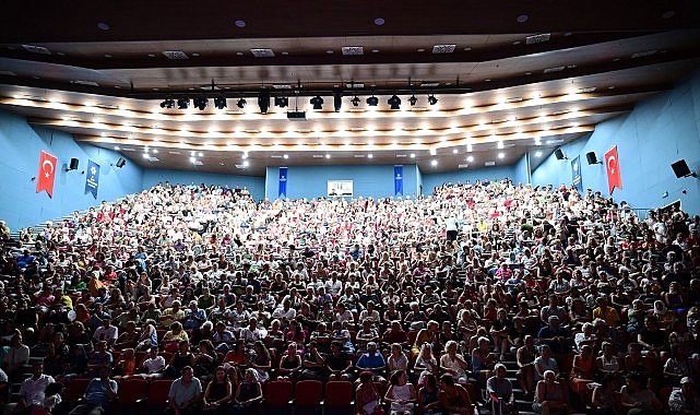 Başkan Çerçioğlu Didim'de Vatandaşları 'Yaz Konseri' ile Buluşturdu Başkan Çerçioğlu Didim'de Vatandaşları 'Yaz Konseri' ile Buluşturdu