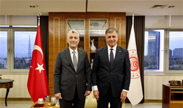 Başkan Tugay'dan Ticaret Bakanı Bolat'a ziyaret