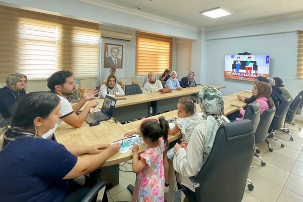 Batman’da ailelere teknoloji bağımlılığı eğitimi