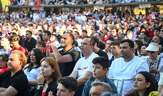 Bornova'da tek yürek