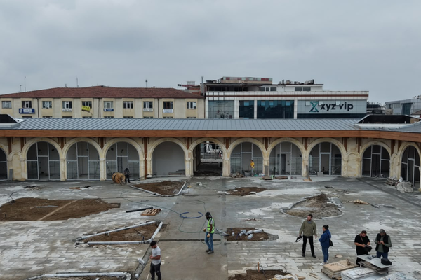 Cedidiye Kent Meydanı projesinde çalışmalar sürüyor