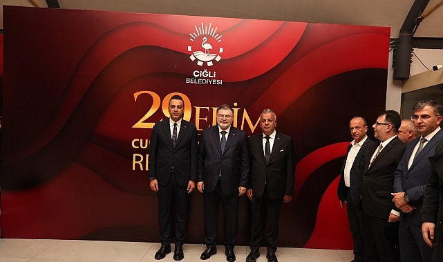 Çiğli'de Cumhuriyet'in 103. yılı coşkuyla kutlandı