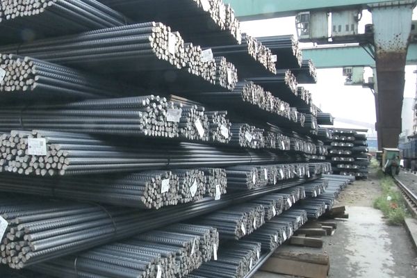 Çin’de çelik vadeli işlem fiyatları Cuma günü düştü