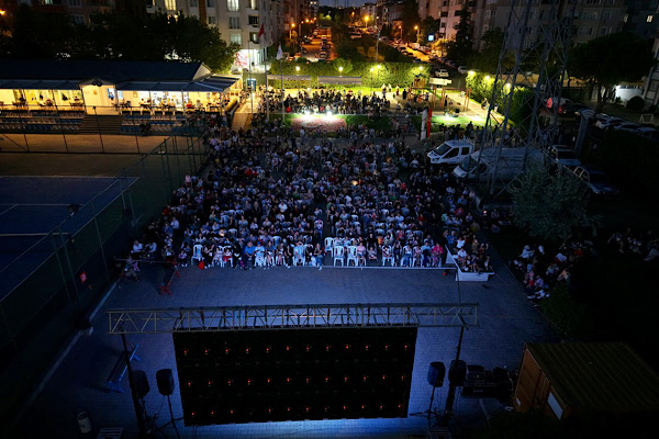 Çorlu'da Açık Hava Sinema Günleri sürüyor Çorlu'da Açık Hava Sinema Günleri sürüyor