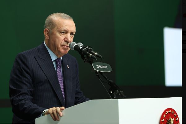 Cumhurbaşkanlığı: Erdoğan, Aliyev’i Türk Devletleri Teşkilatı Zirvesi’ne davet etti Cumhurbaşkanlığı: Erdoğan, Aliyev’i Türk Devletleri Teşkilatı Zirvesi’ne davet etti